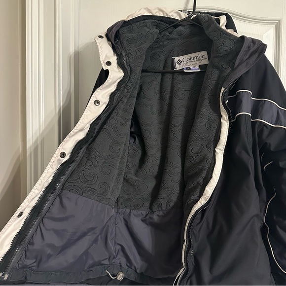 Columbia Interchange 3 in 1 Women’s Large Winter Ski / Snowboarding Jacket - Picture 3 of 5